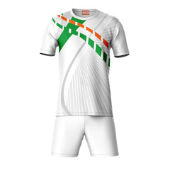 Next Print Round neck jersey white with shorts NPTS113